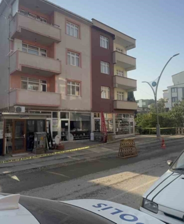 gebzedeki-farkli-bir-mahallede-yeni-ihbar-3-binadan-42-kisi-tahliye-edildi-fMDJlUSd.jpg