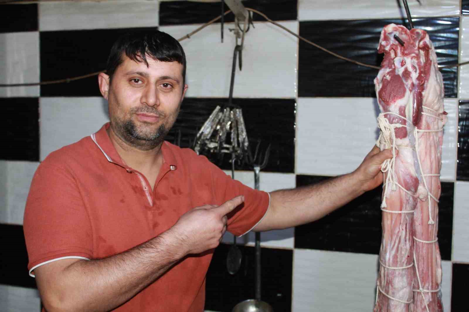 gece 0100da yapimina baslaniyor gunluk 1 tona yakin tuketiliyor 6 rIBPjFTa