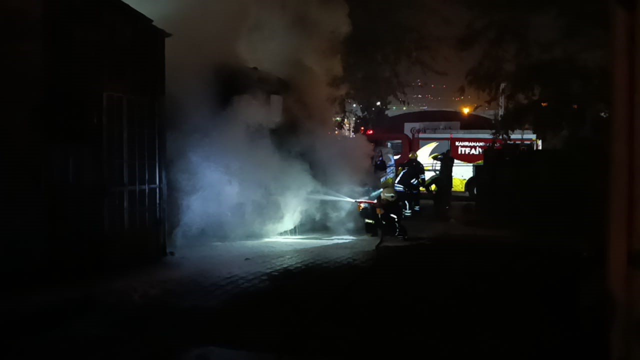 gece bekcileri fark etti kundaklama ve supheli duzenek panigi yasandi 1 hCUOD8ht