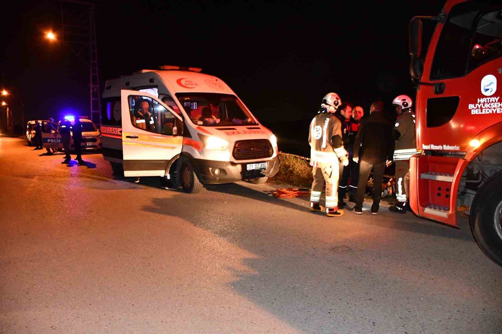 gece karanliginda sarampole ucan motosikletin 29 yasindaki surucusu oldu 3 HUqkPQk2