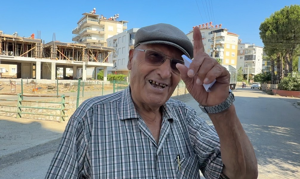 Gece yarısı patlatılan havai fişek, mahalleyi ayağa kaldırdı: Kimi deprem sandı, kimi maç var zannetti 8 gece yarisi patlatilan havai fisek mahalleyi ayaga kaldirdi kimi deprem sandi kimi mac var eHgbPelj