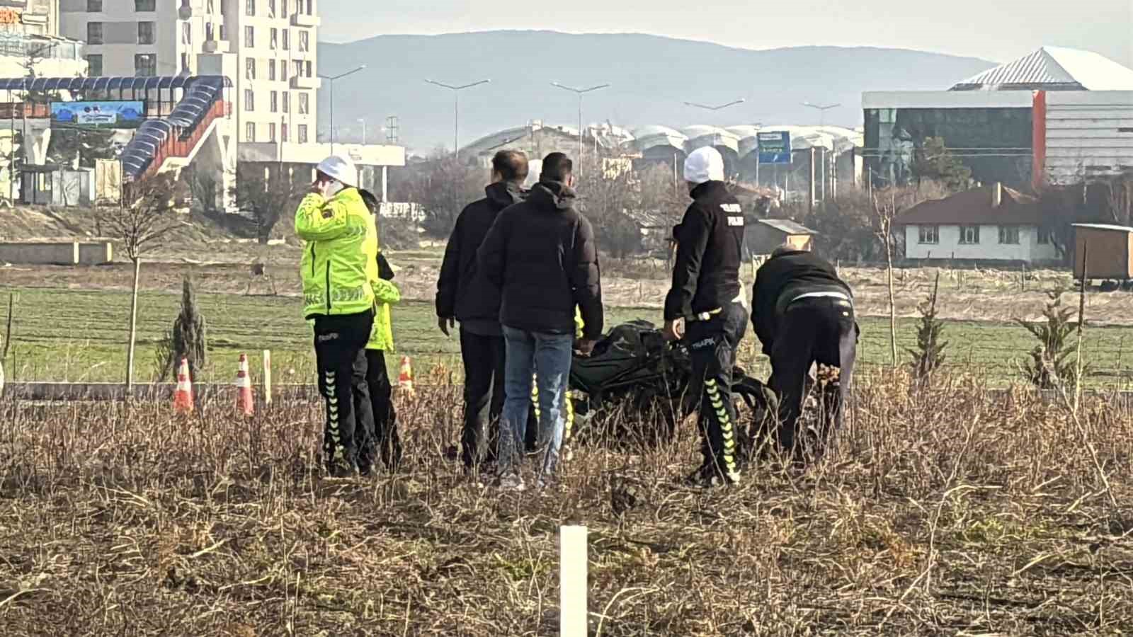 geceden beri haber alinamayan 19 yasindaki genc kaza yapmis halde olu bulundu 4 g3zvWXOf
