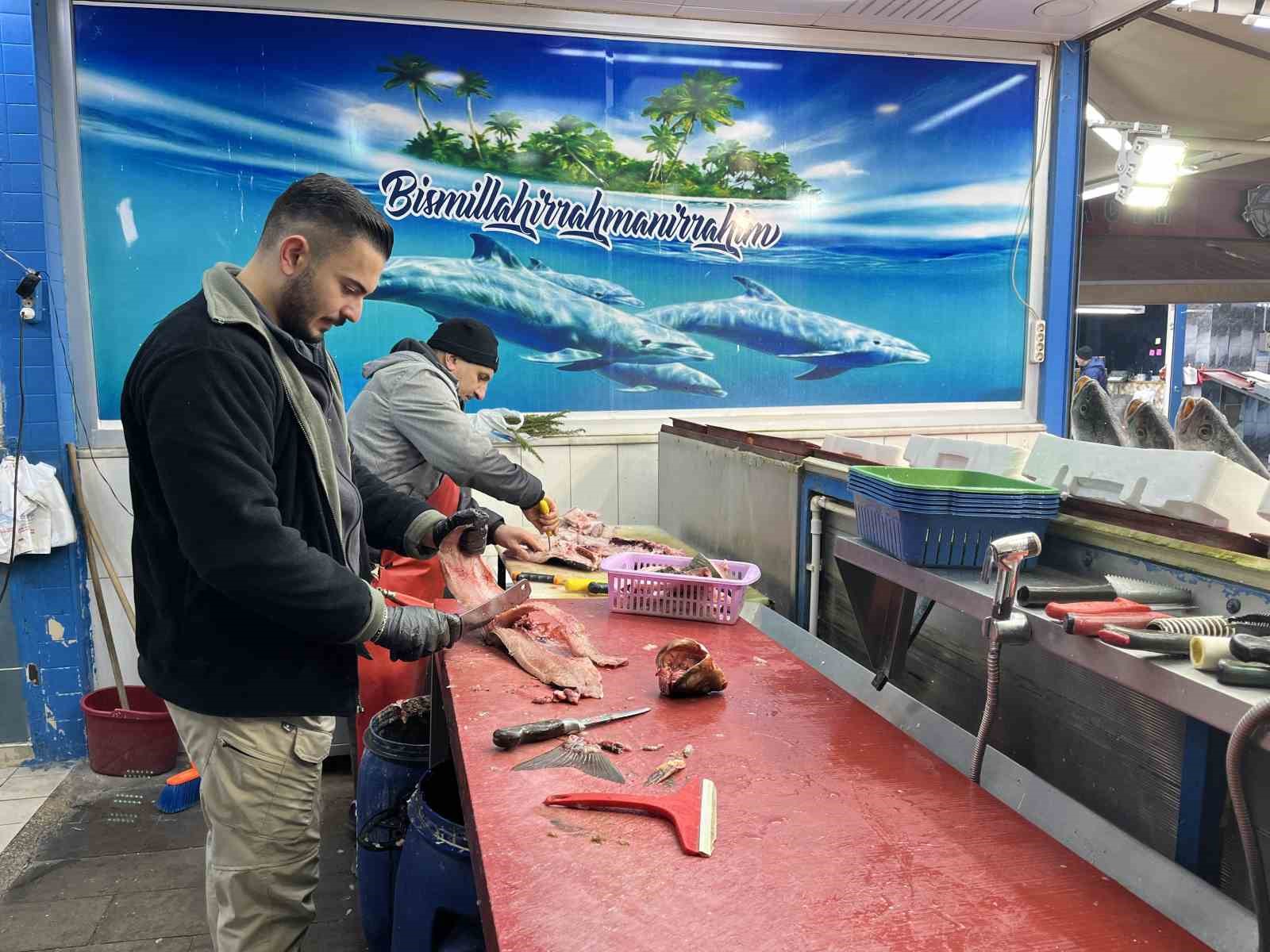 geciken kis konyada baligi da vurdu 2 d7uqZdCR