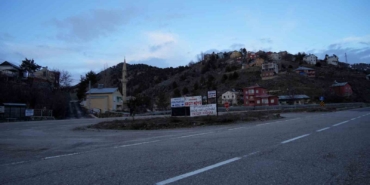 gecit-koyunde-18-yillik-iftar-gelenegi-yoldan-gecenleri-sofrada-bulusturuyor-nyBhsQpQ.jpg