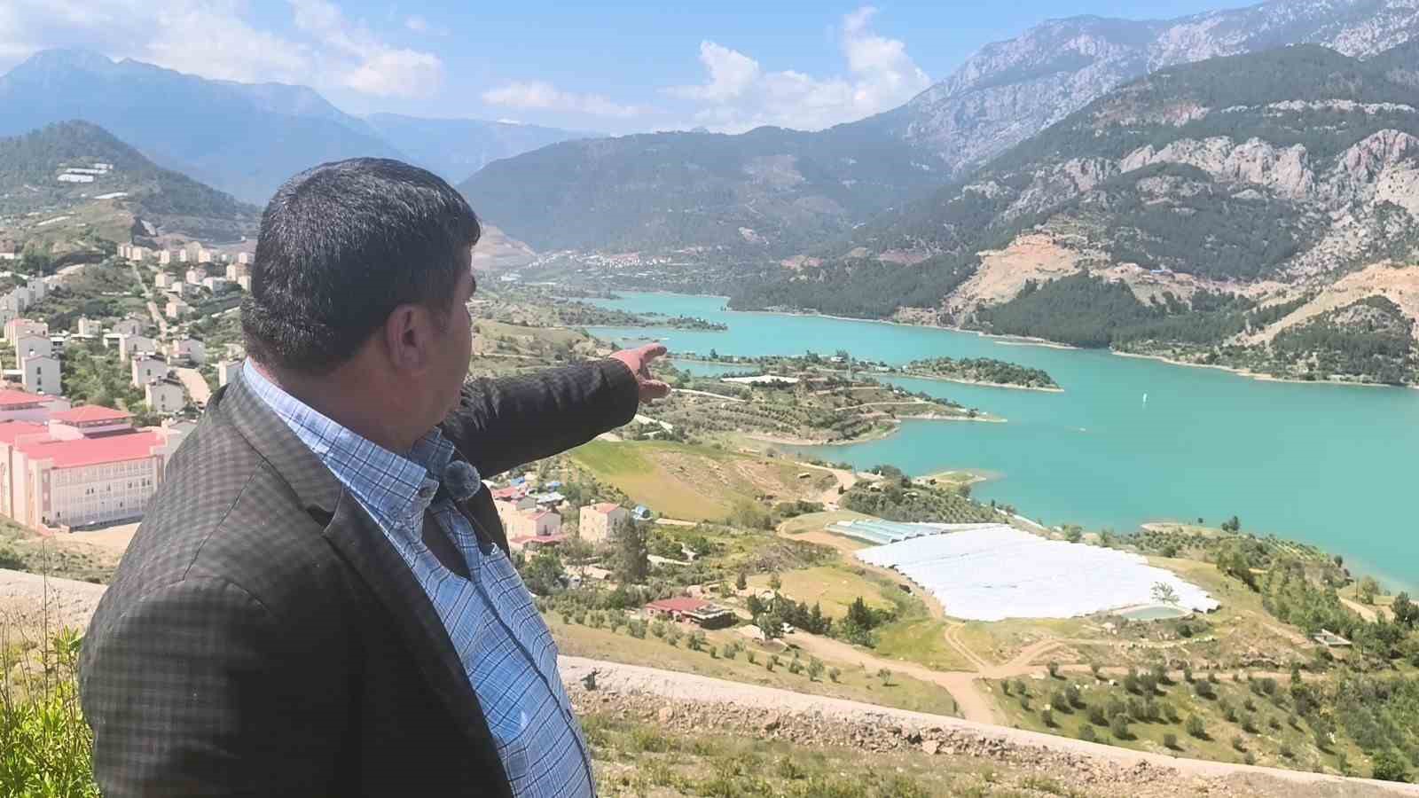 gecmisin izi su ustunde minare ayakta 3 eNf7drZB