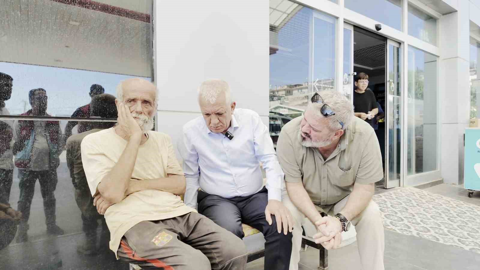 gecmisini unutup sokaklarda yasamaya baslayan adam devletin sefkat elini uzatmasiyla bambaska bir gorunume kavustu