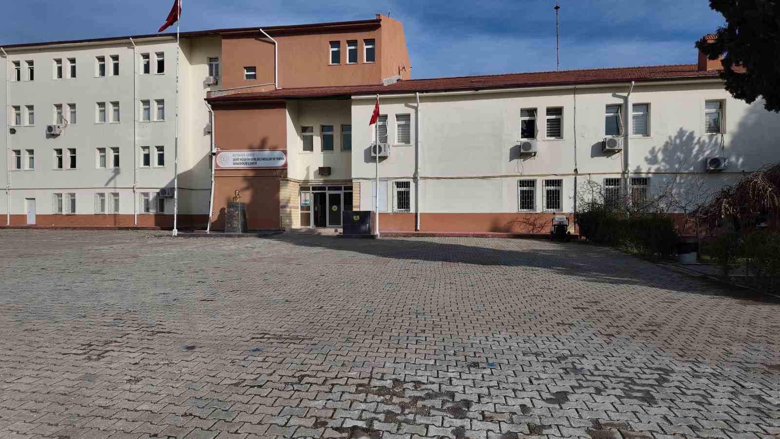 gedizin genc yazilimcilari disa bagimliliga son veriyor 4 kj2Z1lfU