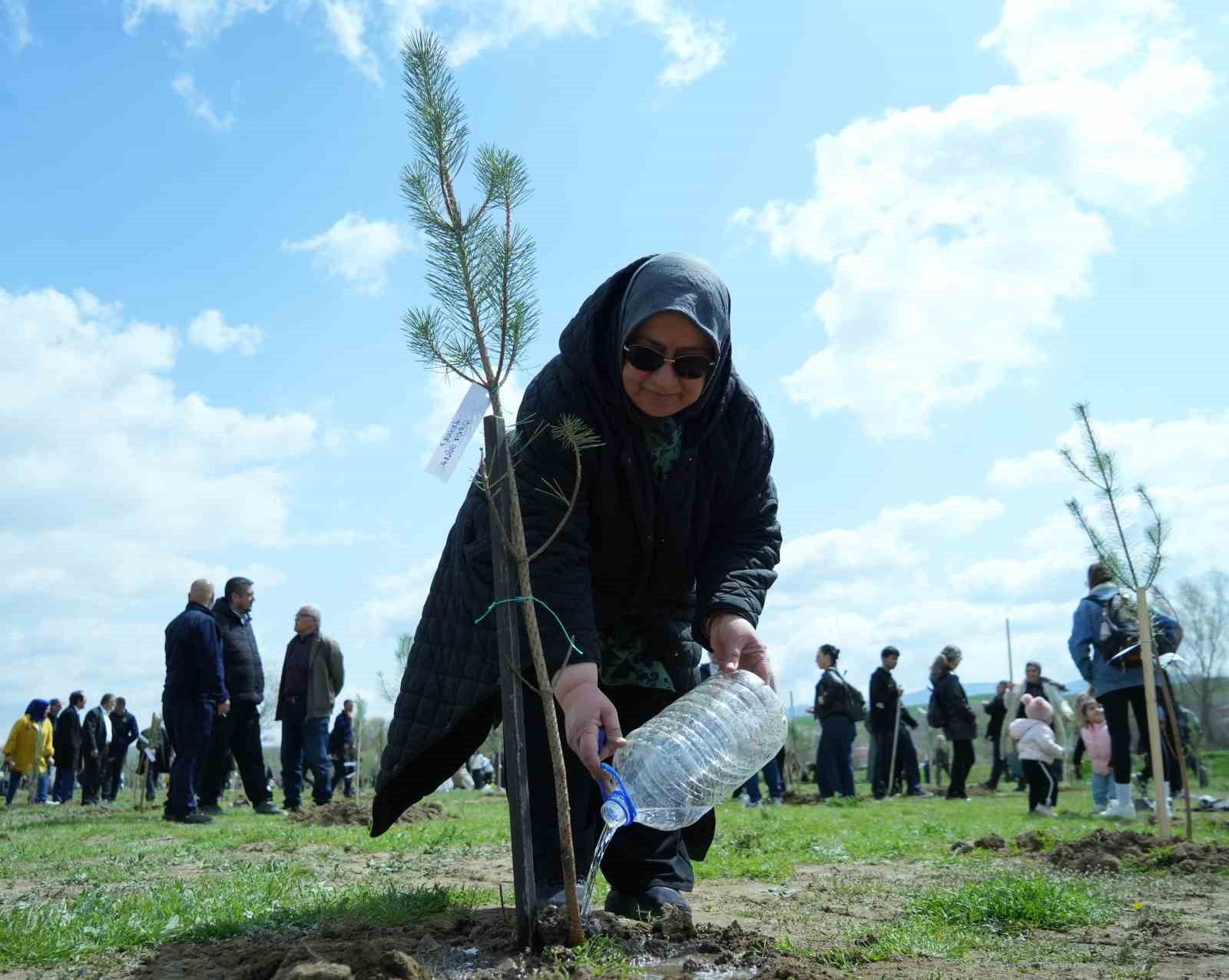 gelecege nefes olacak 2 bin fidan toprakla bulustu 2