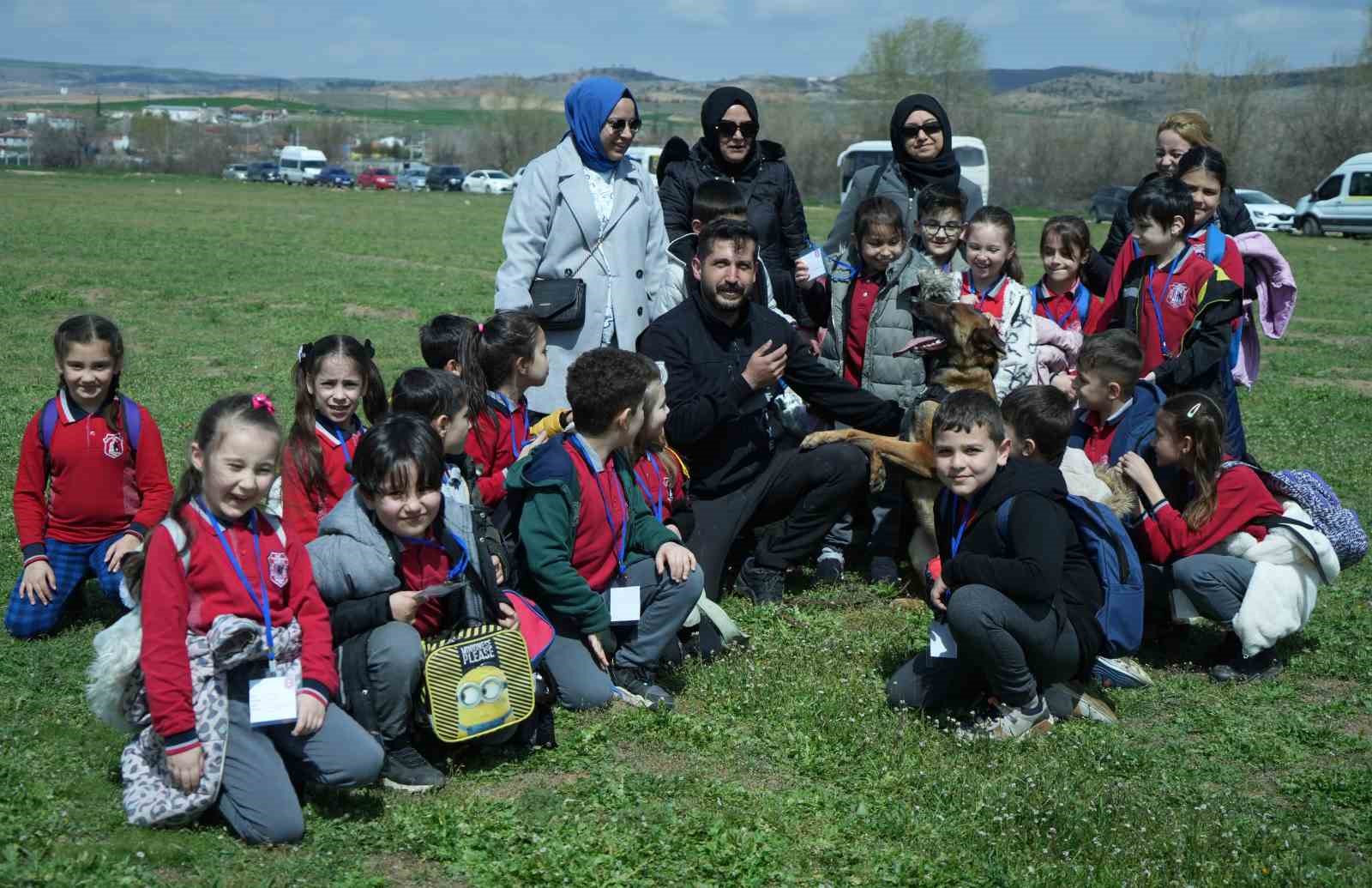 gelecege nefes olacak 2 bin fidan toprakla bulustu 4 pJgOlWz7