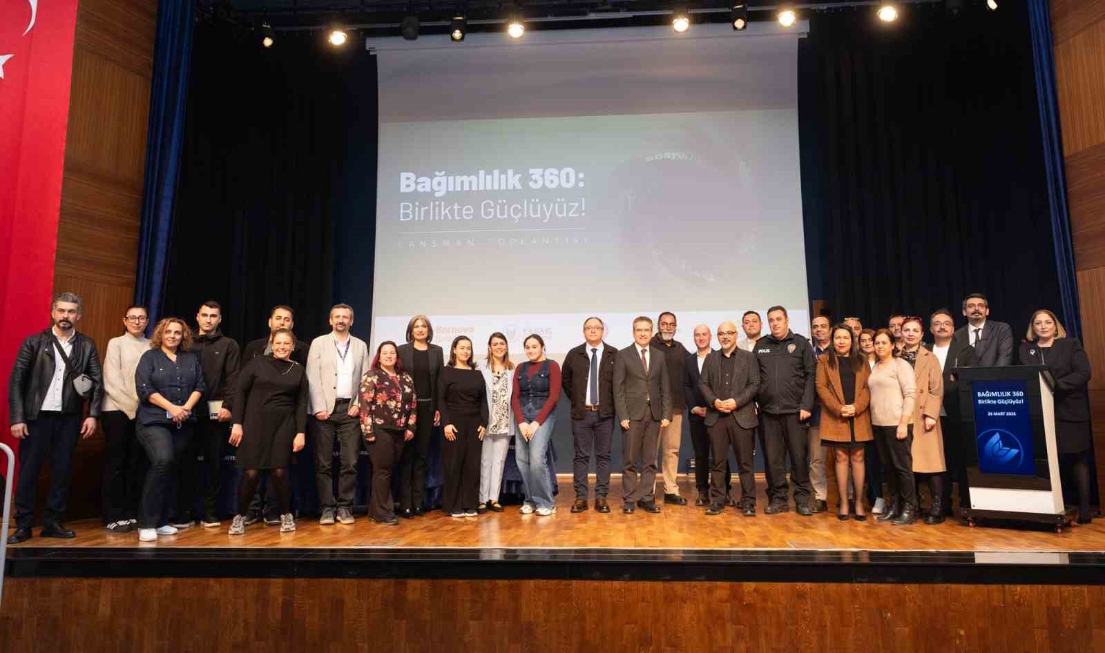 gelecegi tehdit eden ucgen madde kumar dijital 0 kmWSAOzg