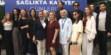 gelecegin-saglikcilari-sektor-temsilcileriyle-bulustu-vzT6Z1Hf.jpg