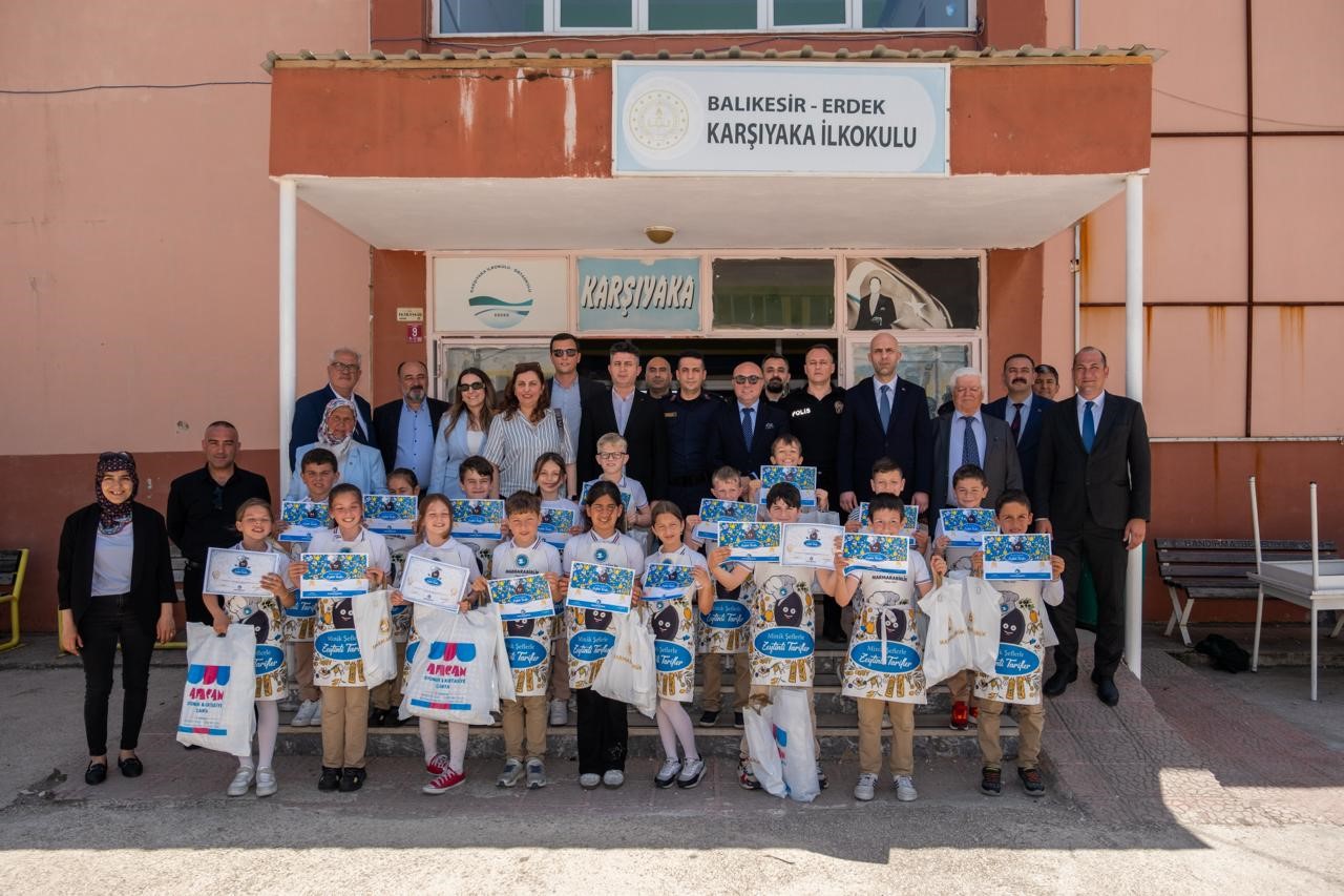 gelecegin sofralari erdekte kuruldu 3 CRruBOVn