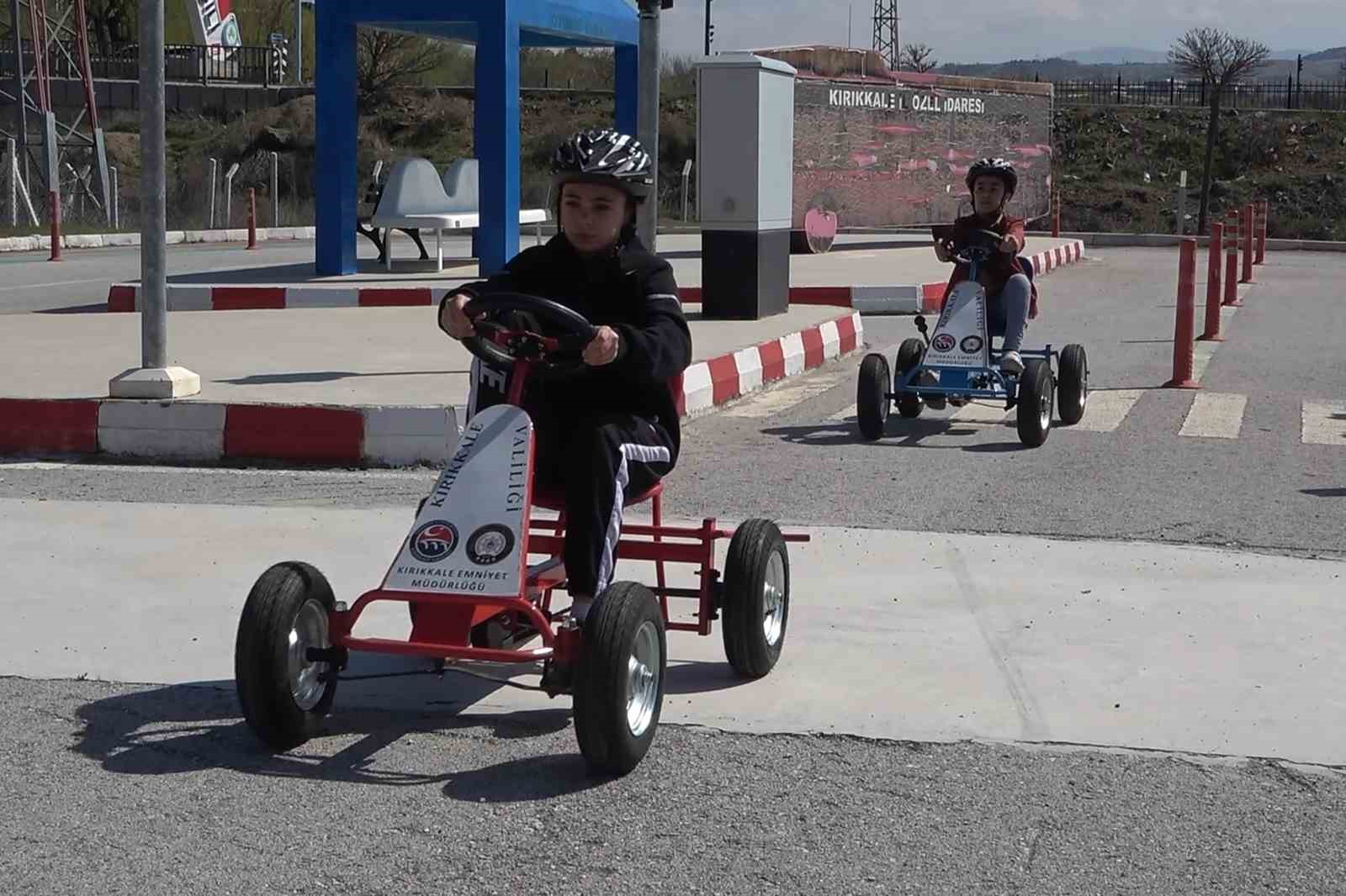 gelecegin suruculeri trafik kurallarini bu parkta ogreniyor binlerce ogrenci egitim aldi 4 Z6IWQFHw