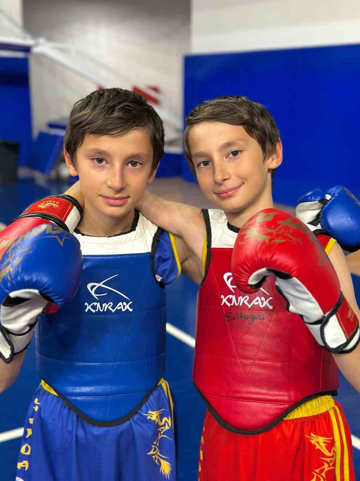 gelecegin yildiz kungfuculari sampiyon ikiz kardesler goz dolduruyor 1 a4Fy4UMY