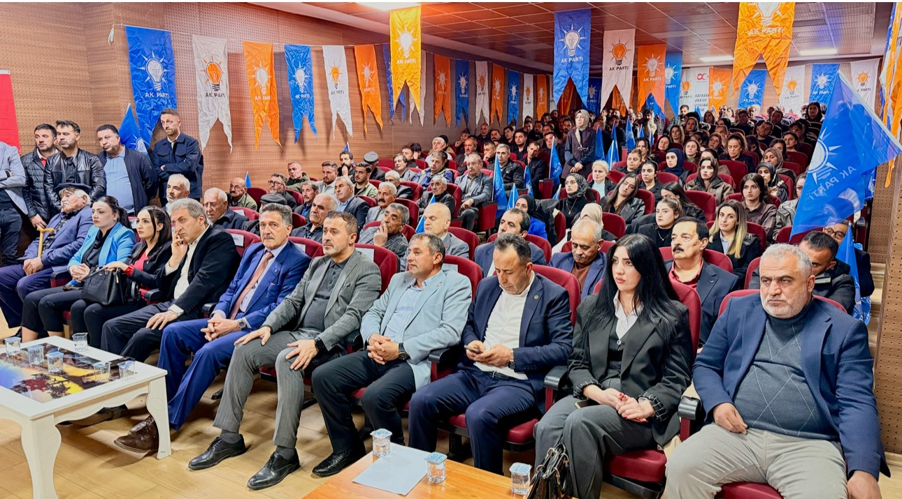 gelecek partisinden istifa eden 35 kisi ak partiye katildi 2 LCLpHRvw