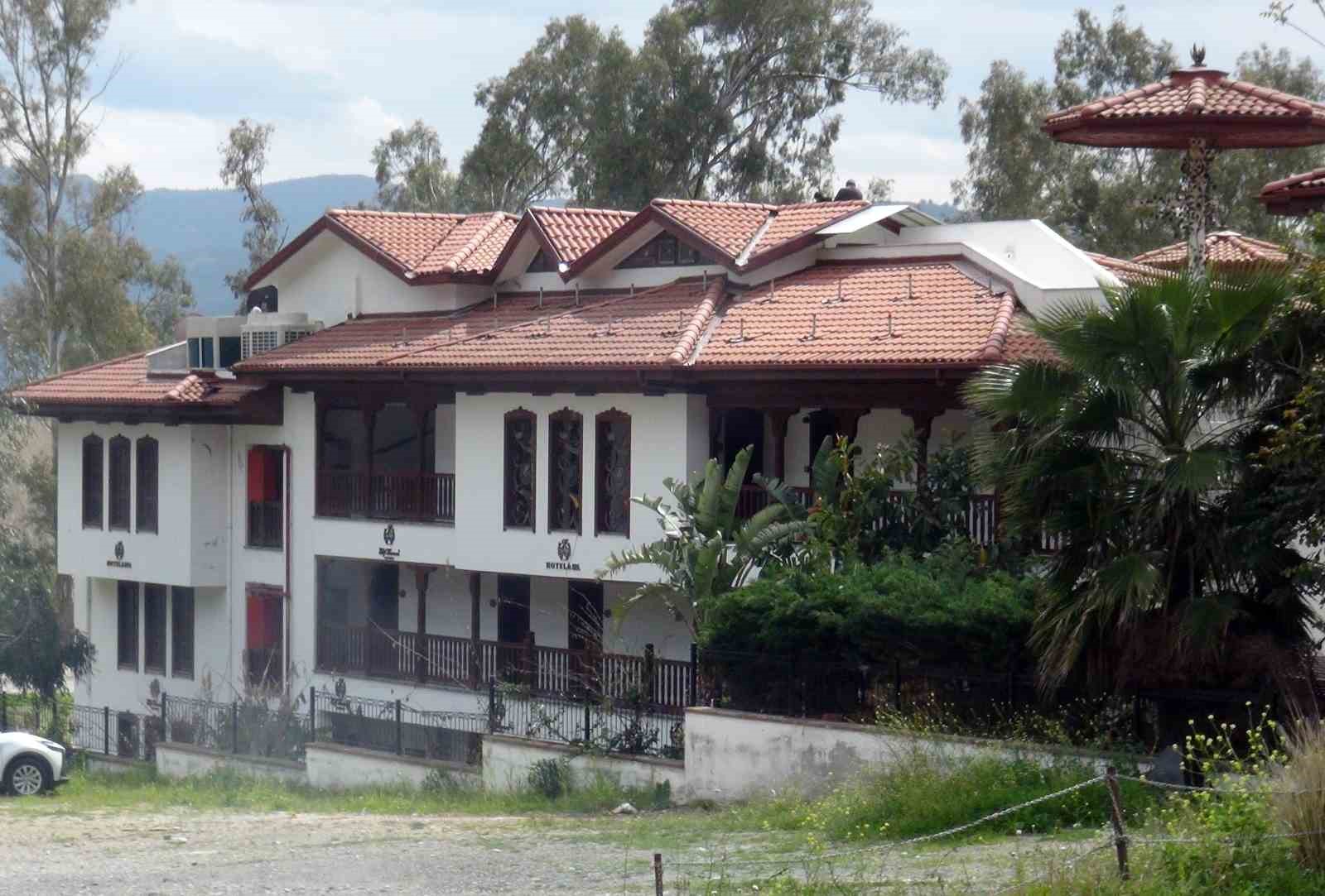 geleneksel akyaka mimarisi ile yapilan konaklama tesisleri kapanmaktan kurtuldu 9