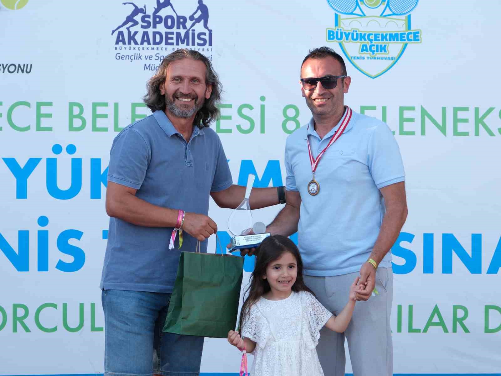 geleneksel buyukcekmece acik tenis turnuvasi odul toreni gerceklesti 3