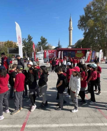 geleneksel-oyunlar-tirinin-56-duragi-karaman-oldu-zEzxZFc1.jpg