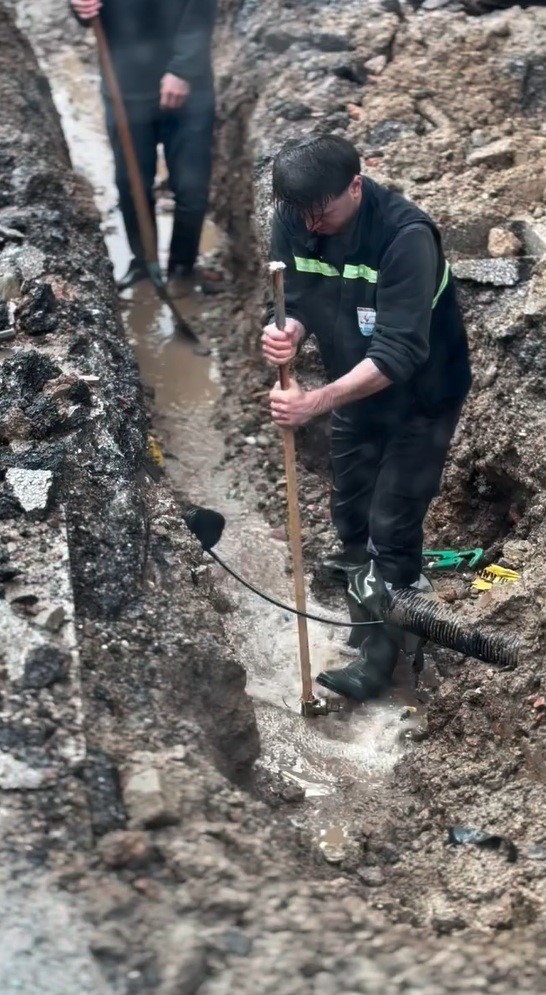 Gelibolu Belediyesinin çalışmasında güvenlik önlemi alınmadı, işçinin hayatı hiçe sayıldı 5 gelibolu belediyesinin calismasinda guvenlik onlemi alinmadi iscinin hayati hice sayildi 1 JTEtpRTt