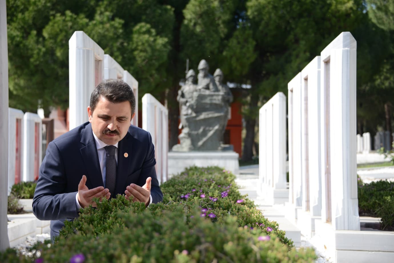 gelibolu tarihi alan baskani kasdemir canakkale ruhu bu aziz milletin kalbinde ebediyen var olsun mX78vQWT