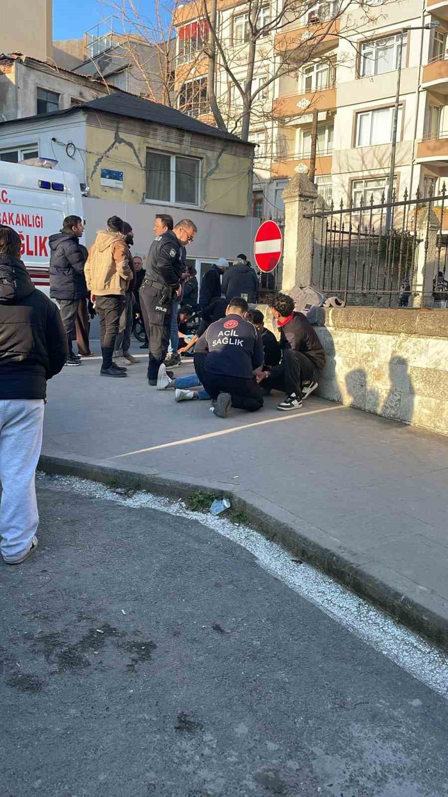 geliboluda bicakli kavga 3 yarali 0