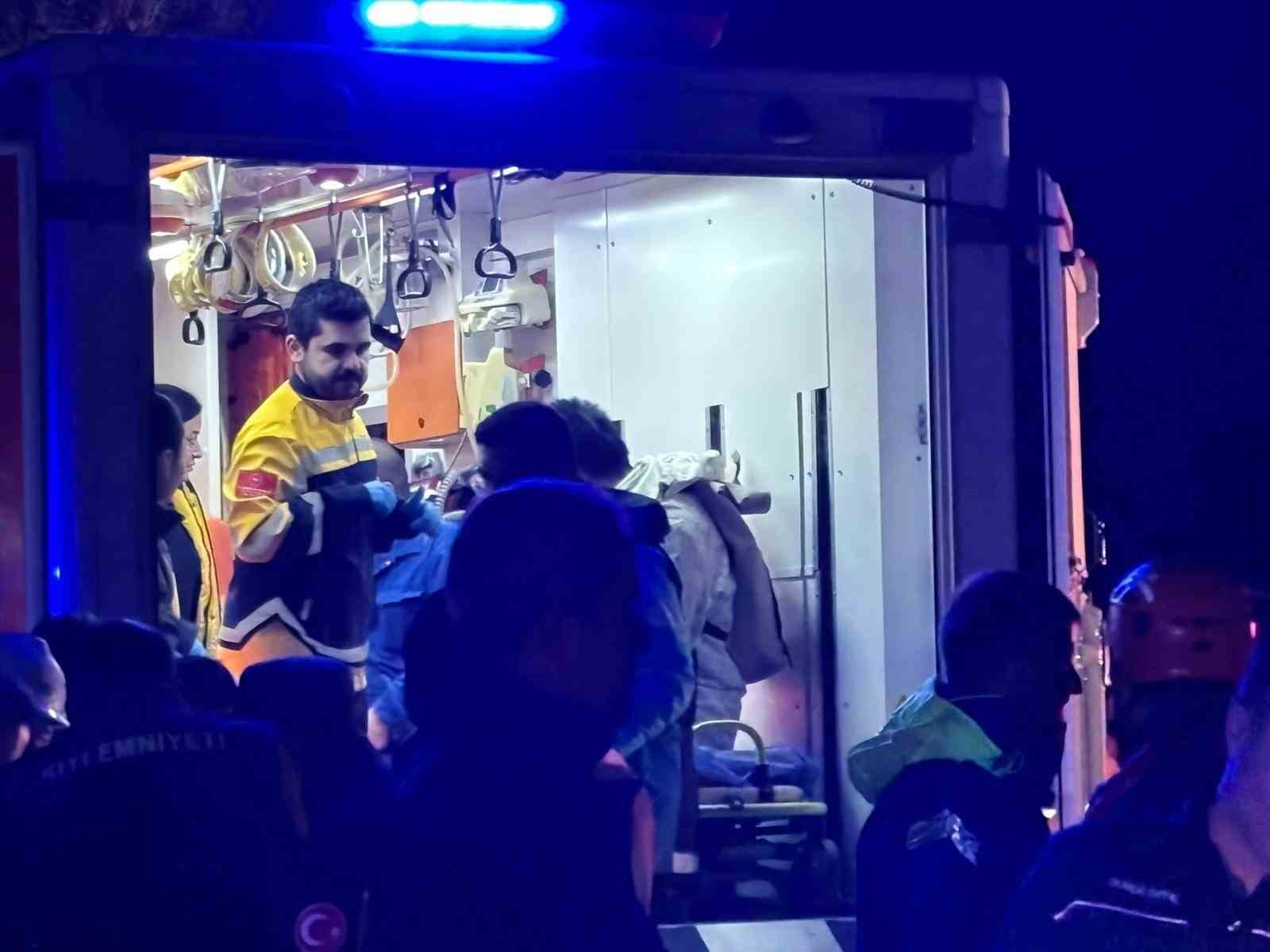 gemiden tahliye edilen 25 personel kocaeliye getirildi 0