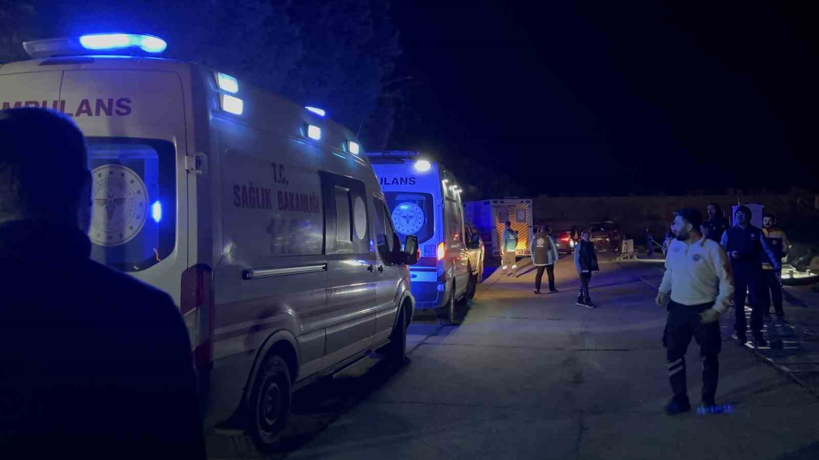 gemiden tahliye edilen 25 personel kocaeliye getirildi 2 J7aGkuuh
