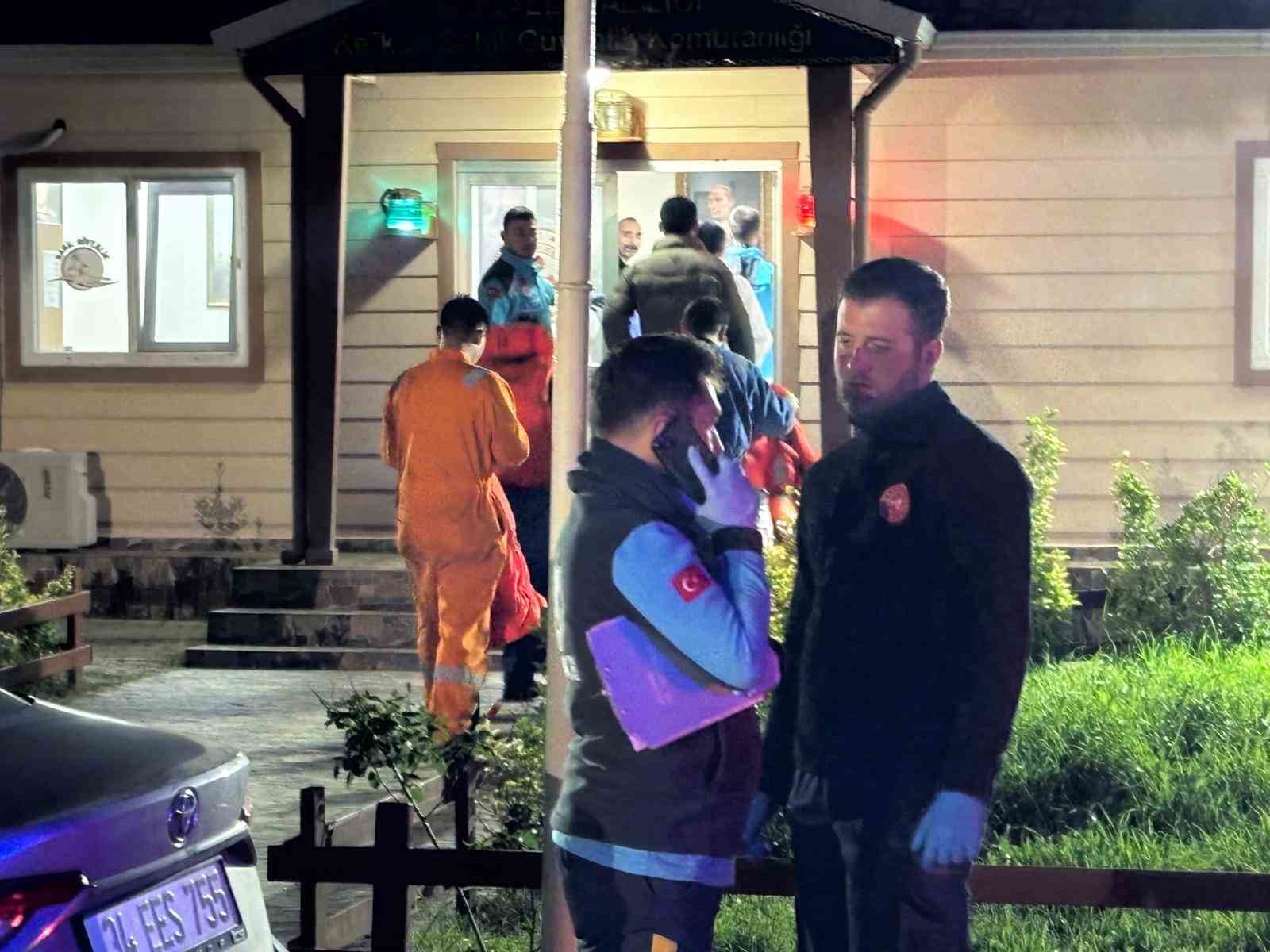 gemiden tahliye edilen 25 personel tedbiren hastaneye goturuldu 1 Ad8yVYnH