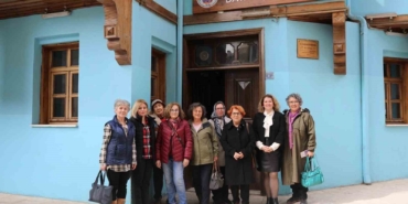 gemlik-belediyesinden-8-marta-ozel-kadin-haklari-3rB6YnEh.jpg