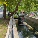 gemlik-carsi-deresinde-temizlik-calismalari-basladi-9LVNGtu5.jpg