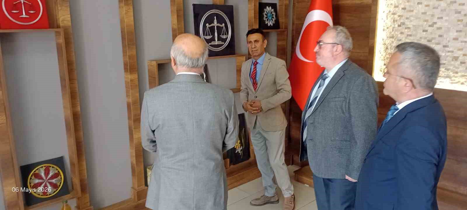 Gemlik Kaymakamı ve Gemlik MYO Müdürü’nden Açık Ceza İnfaz Kurumu’na ziyaret 5 gemlik kaymakami ve gemlik myo mudurunden acik ceza infaz kurumuna ziyaret 1 aMwnGjWZ