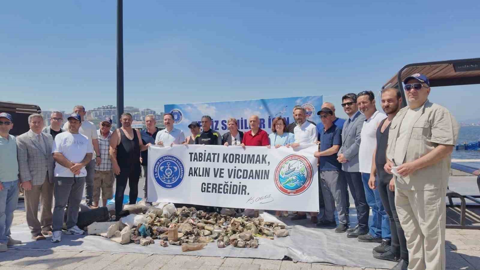 Gemlik’te denizinde dip bucak temizlendi 5 gemlikte denizinde dip bucak temizlendi 1 k3p8asLS