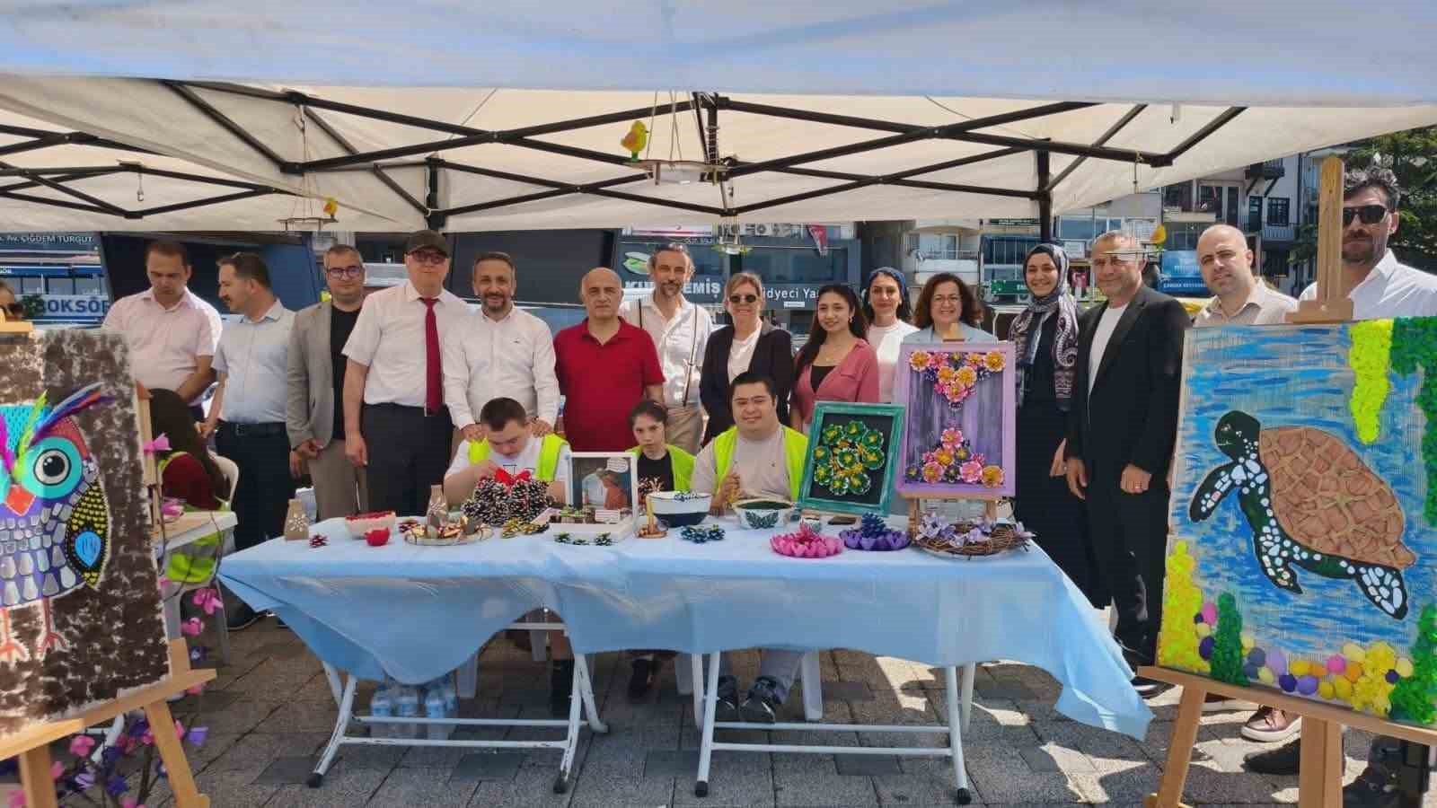 Gemlik’te denizinde dip bucak temizlendi 6 gemlikte denizinde dip bucak temizlendi 2
