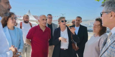 gemlikte-denizinde-dip-bucak-temizlendi-w7ClUiXS.jpg