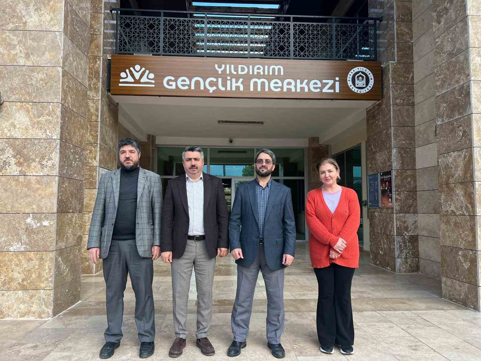 genc dostu yildirim 1 QDuMeQCy