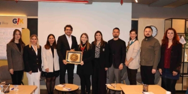 genc-ihracatcilar-gelecegin-yatirim-ekosistemine-hazirlaniyor-ZVphOxhI.jpg