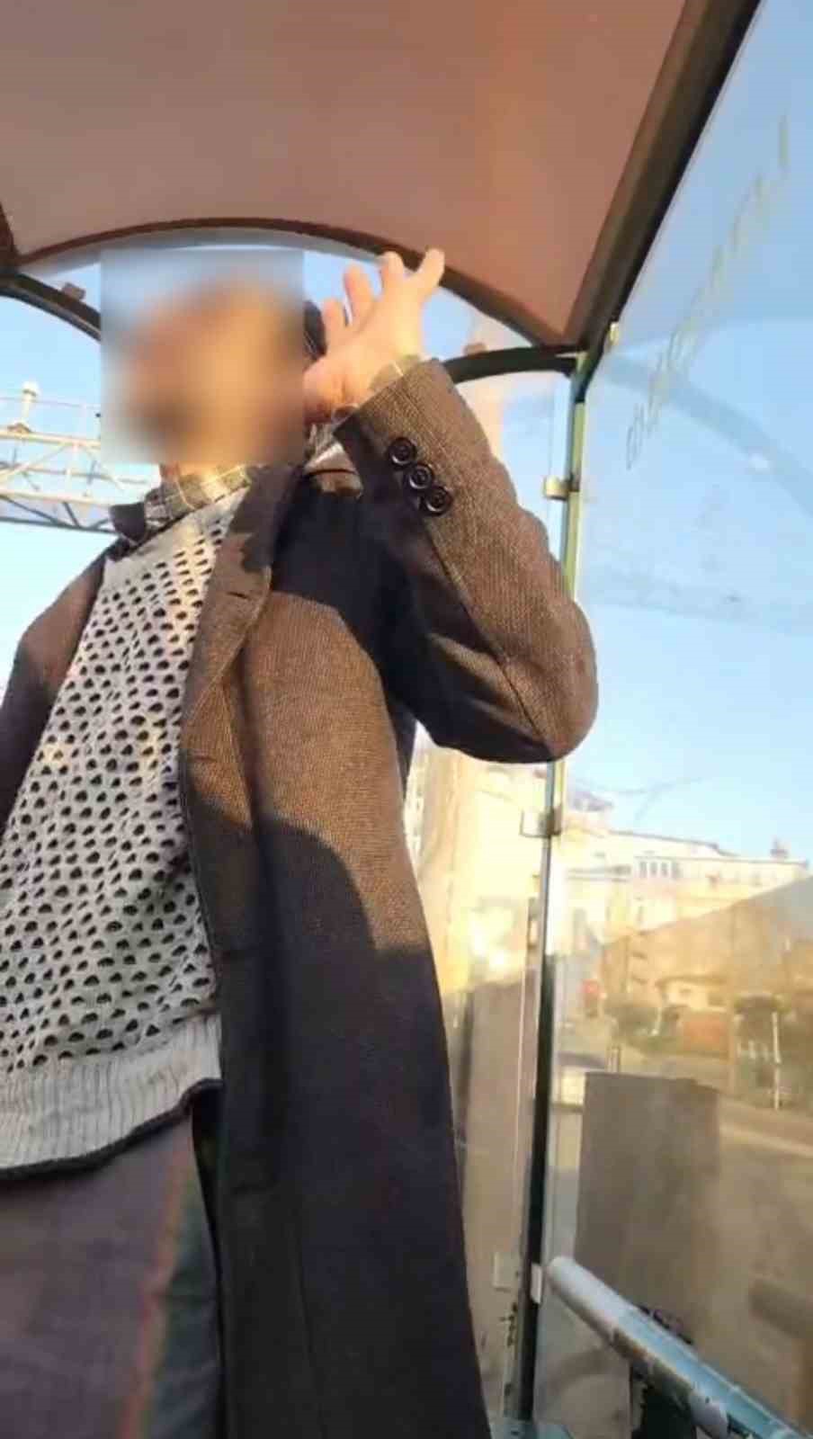 genc kadin durakta tacizciyi saniye saniye kaydetti ben hovardayim hovarda 4 O6Wnq53D