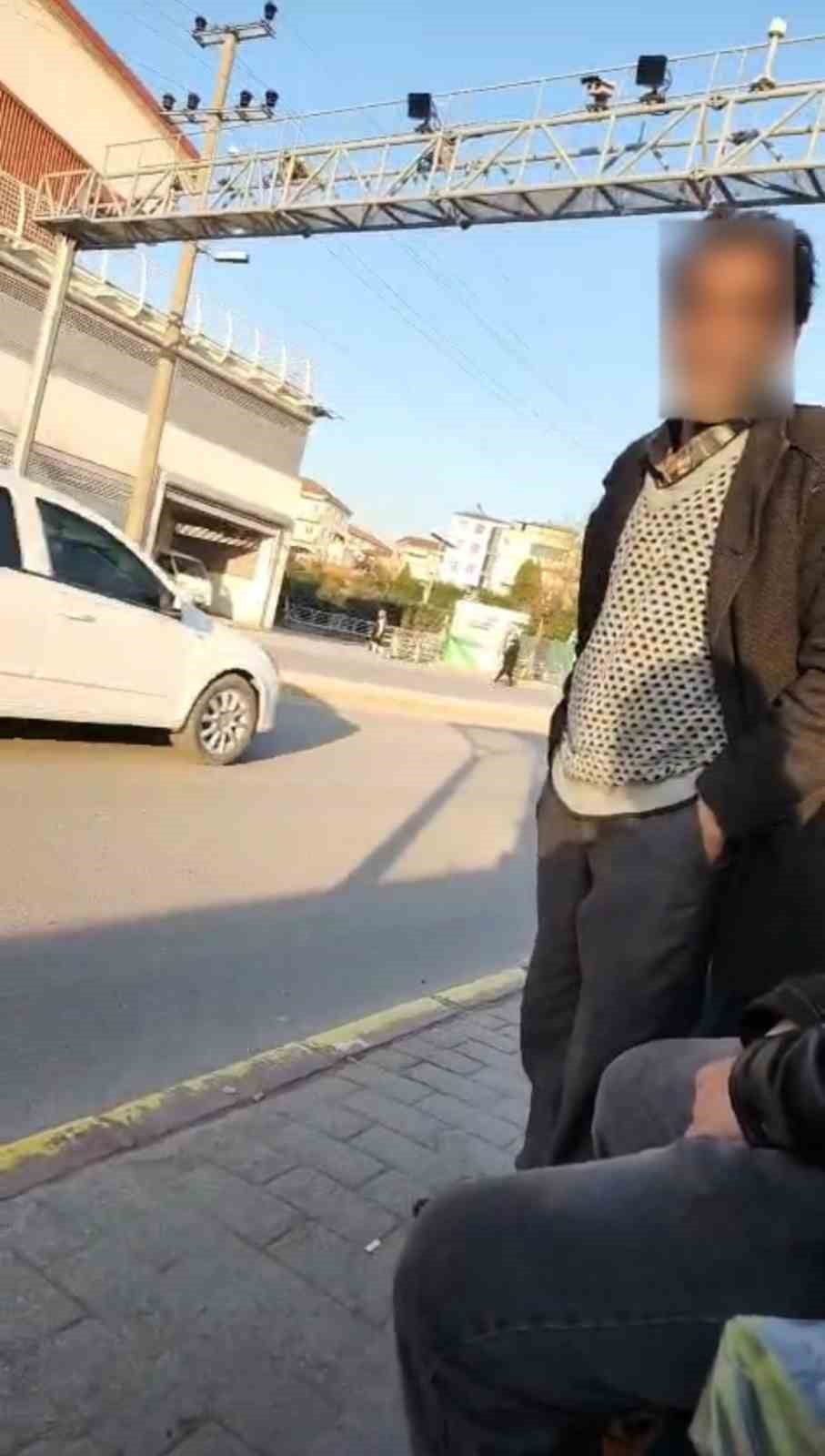 genc kadin durakta tacizciyi saniye saniye kaydetti ben hovardayim hovarda 6 lINYzb3R