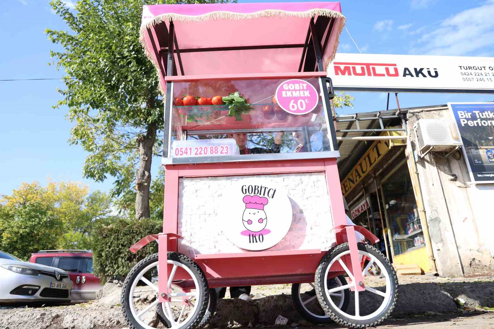 genc kadin girisimci pembe tezgahiyla sanayiye renk katti 11 ifsvJQJk