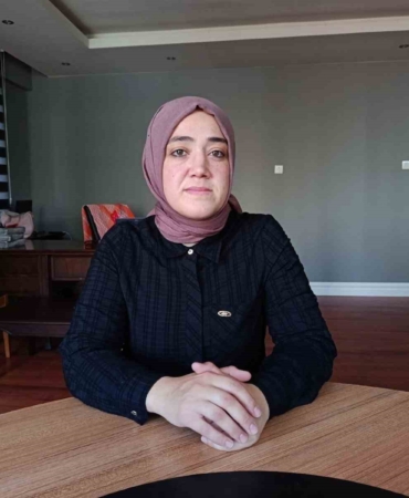 genc-kadindan-yanlis-ameliyat-iddiasi-sag-ayagim-yerine-sol-ayagimi-ameliyat-ettiler-Hd9wt2sZ.jpg