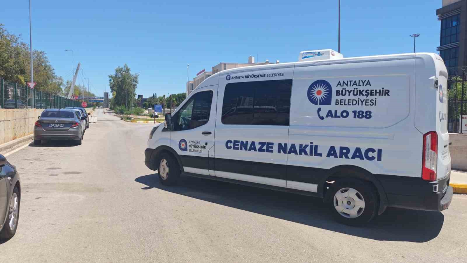 Genç kadını tabancayla vurarak öldürüp, ardından intihar etti 5 genc kadini tabancayla vurarak oldurup ardindan intihar etti 1 iLprRHDI