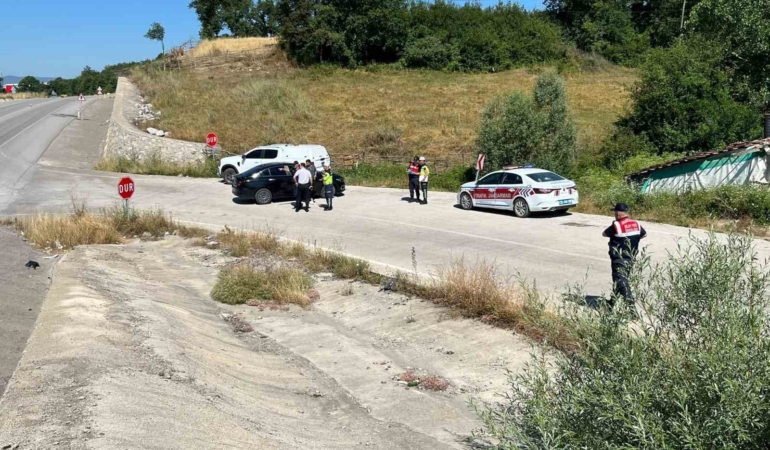 genc-kadinin-hayatini-kaybettigi-kazada-surucu-tutuklandi-kYiWSyyf.jpg