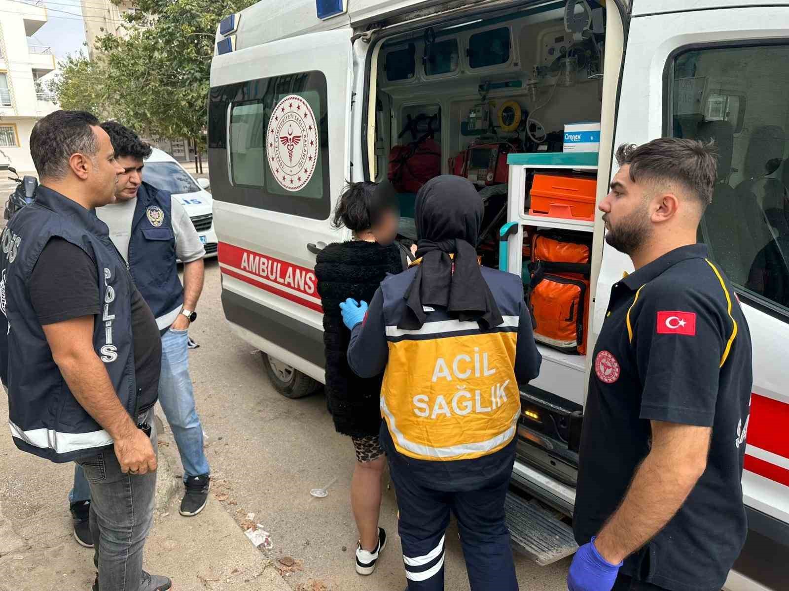 genc kiz sokak ortasinda yumruklu ve tekmeli saldiriya ugradi 1 ITVPHDCs