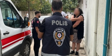 genc-kiz-sokak-ortasinda-yumruklu-ve-tekmeli-saldiriya-ugradi-5MaS6EW2.jpg