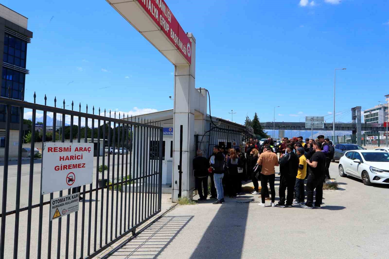 genc motokurye gecirdigi kazada hayatini kaybetti 2 umkCbwz2