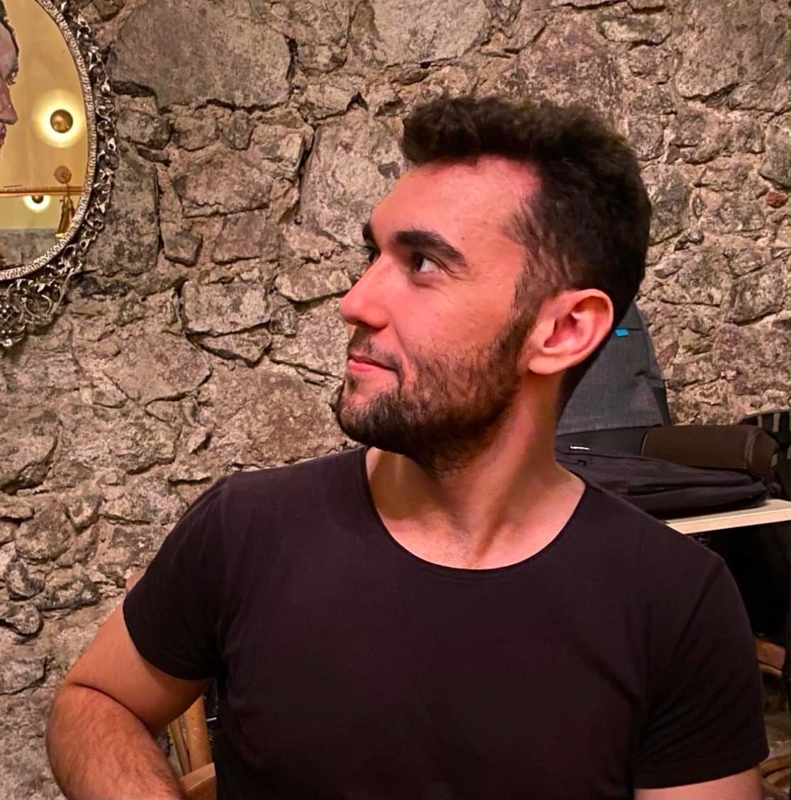 Genç mühendis motosiklet kazasında hayatını kaybetti 4 genc muhendis motosiklet kazasinda hayatini kaybetti 0 LKBidXWO