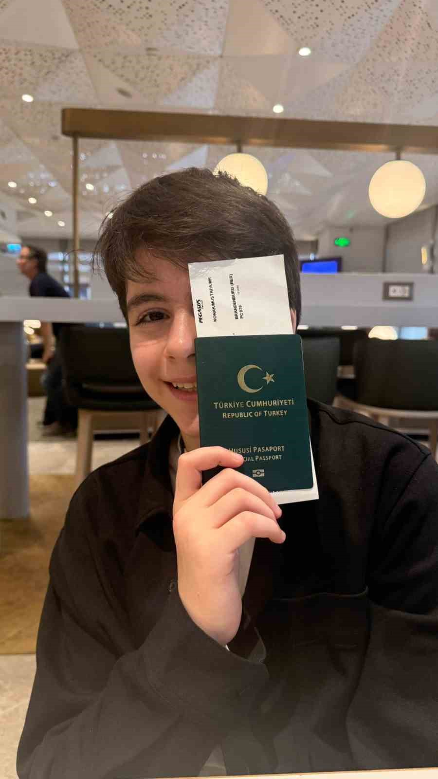 genc oyuncusu mustafa konakin rol aldigi yercekimi berlinalede yarisacak 2 1HBHdJ8c