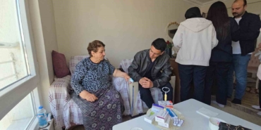 genc-saglikcilar-ev-ev-giderek-kronik-hastalarin-takibini-yapiyor-ssatdRLW.jpg