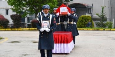 genc-yasta-vefat-eden-komutanin-son-mesajlari-aglatti-ogrencilere-burs-verelim-czDcHlwa.jpg