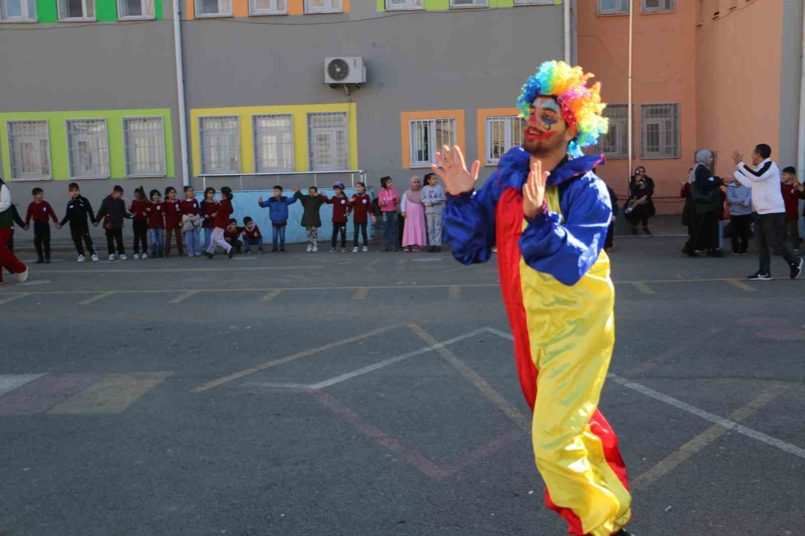 genc yesilay ve genc kizilay cocuklari bagimlilik konusunda bilgilendirdi 5 vMJE4Xcb